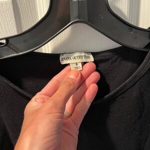 Zenana Outfitters Black Women's Top